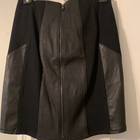 Funktional black leather panel miniskirt, S, worn once, no defects, high-low hem - Picture 2 of 5